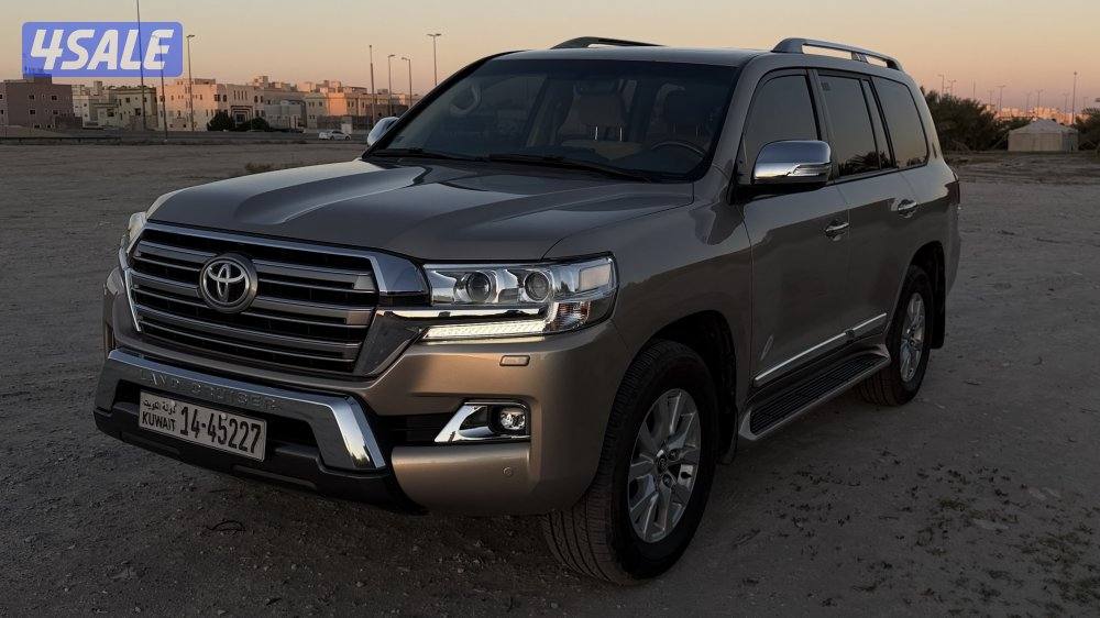 للبيع لاندكروزر 20164