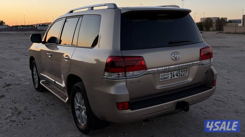 للبيع لاندكروزر 20163