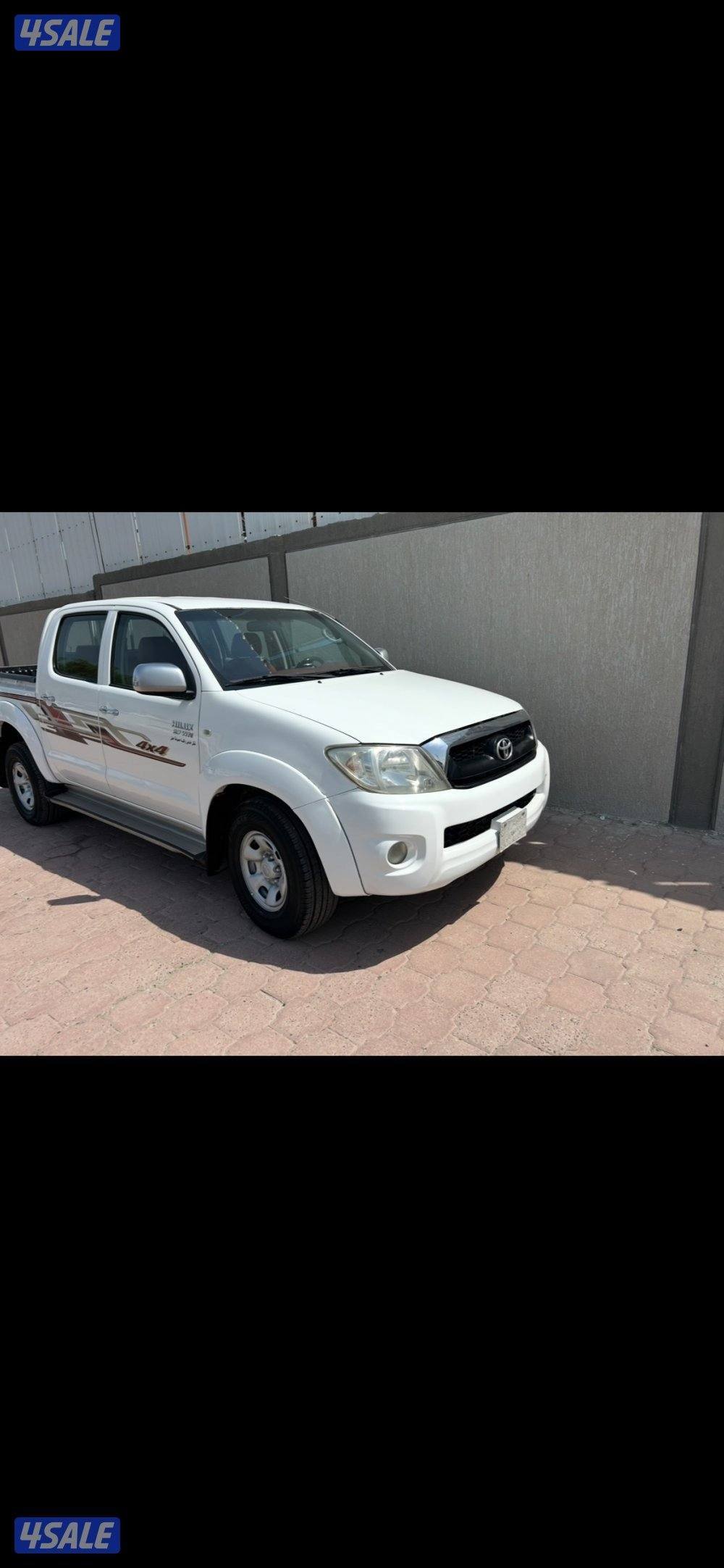 هايلكس ٢٠١١ قير عادي2