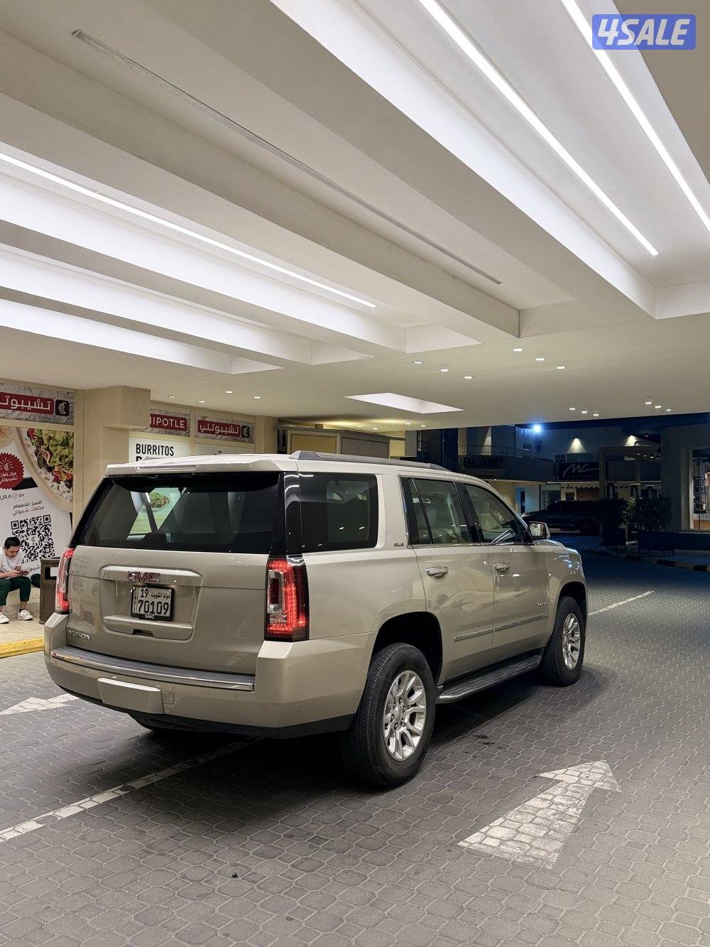 للبيع يوكن 2015 مخزن ماشي ١٦٠ فقط ودبل قير3