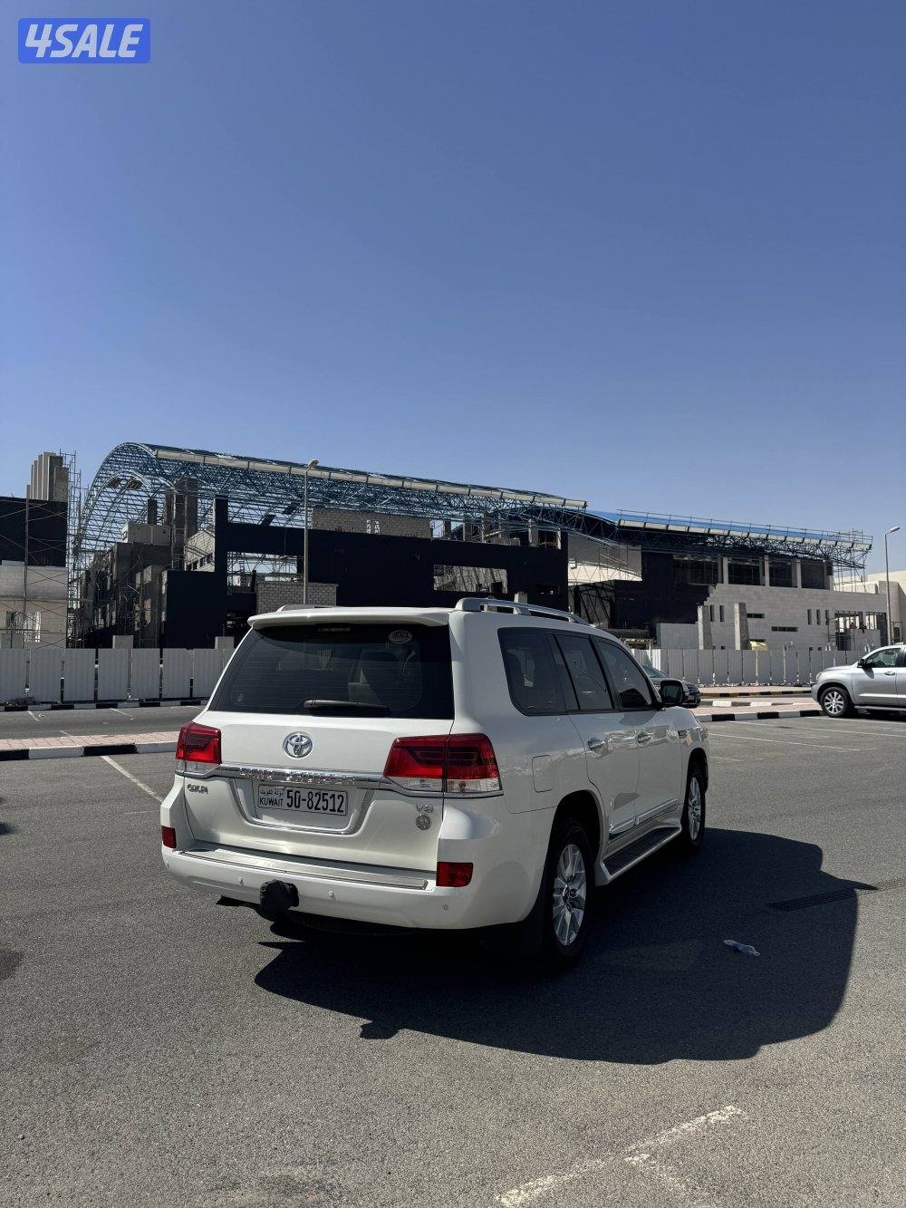 البيع لاند G.X.R مديل ٢٠٢١ شرط الفحص بل كامل ماشي ٧١ الف سيرفس وكاله2