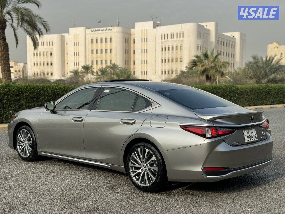 لكزس ES250 موديل 2019 بحاله الوكاله صبغ الوكاله4
