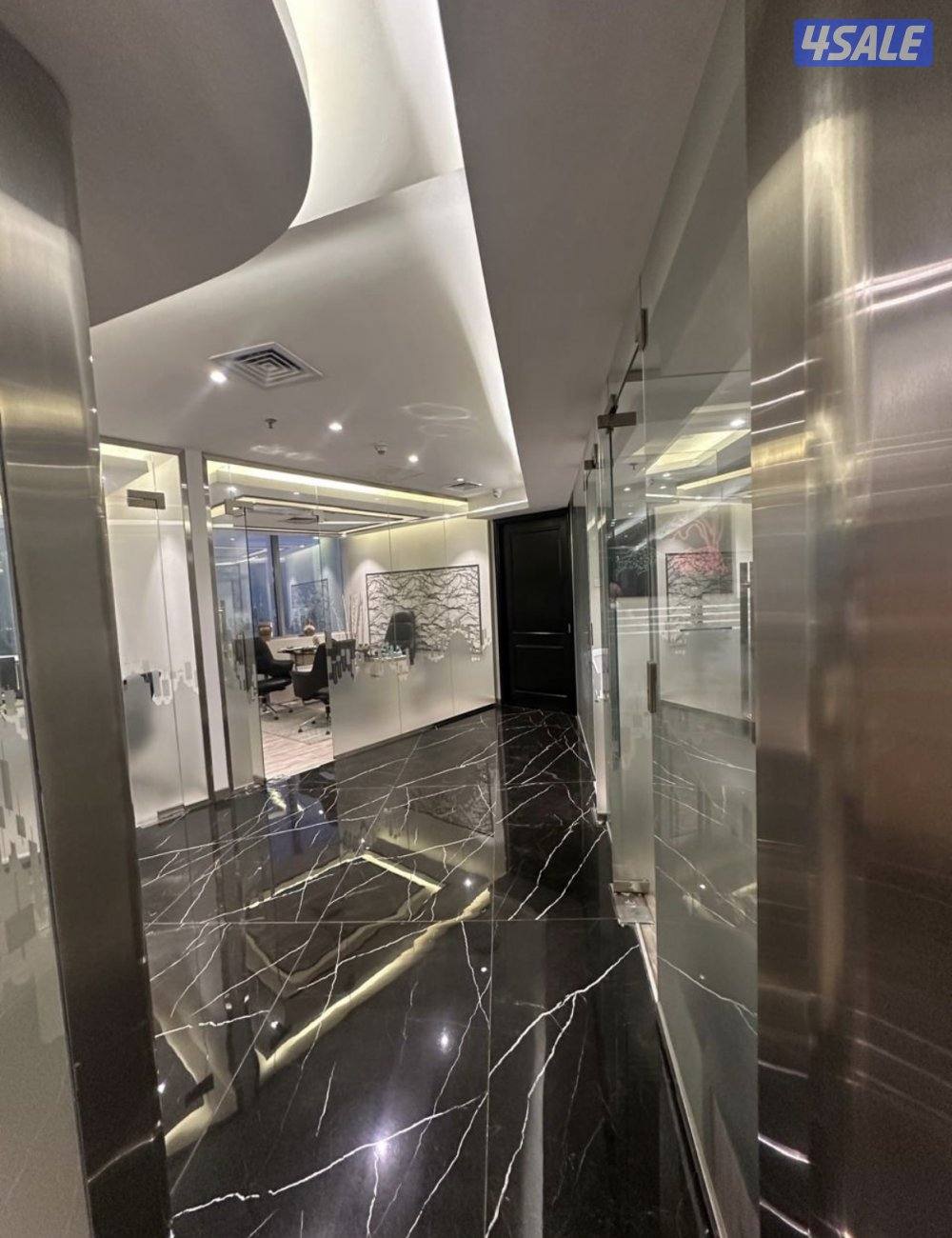 للايجار مكتب مساحة ٢٥٠ متر4