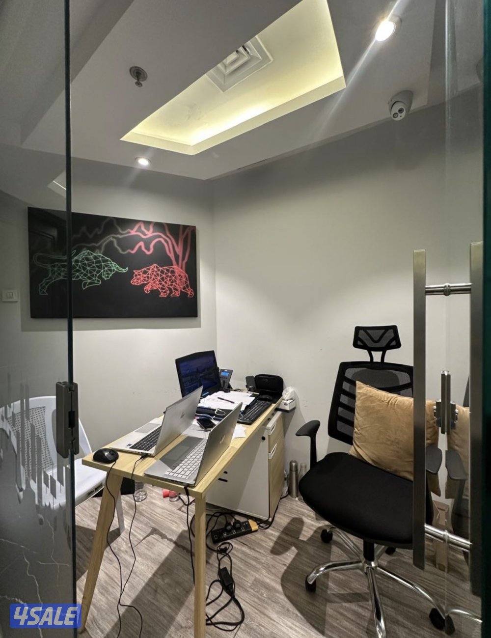 للايجار مكتب مساحة ٢٥٠ متر9