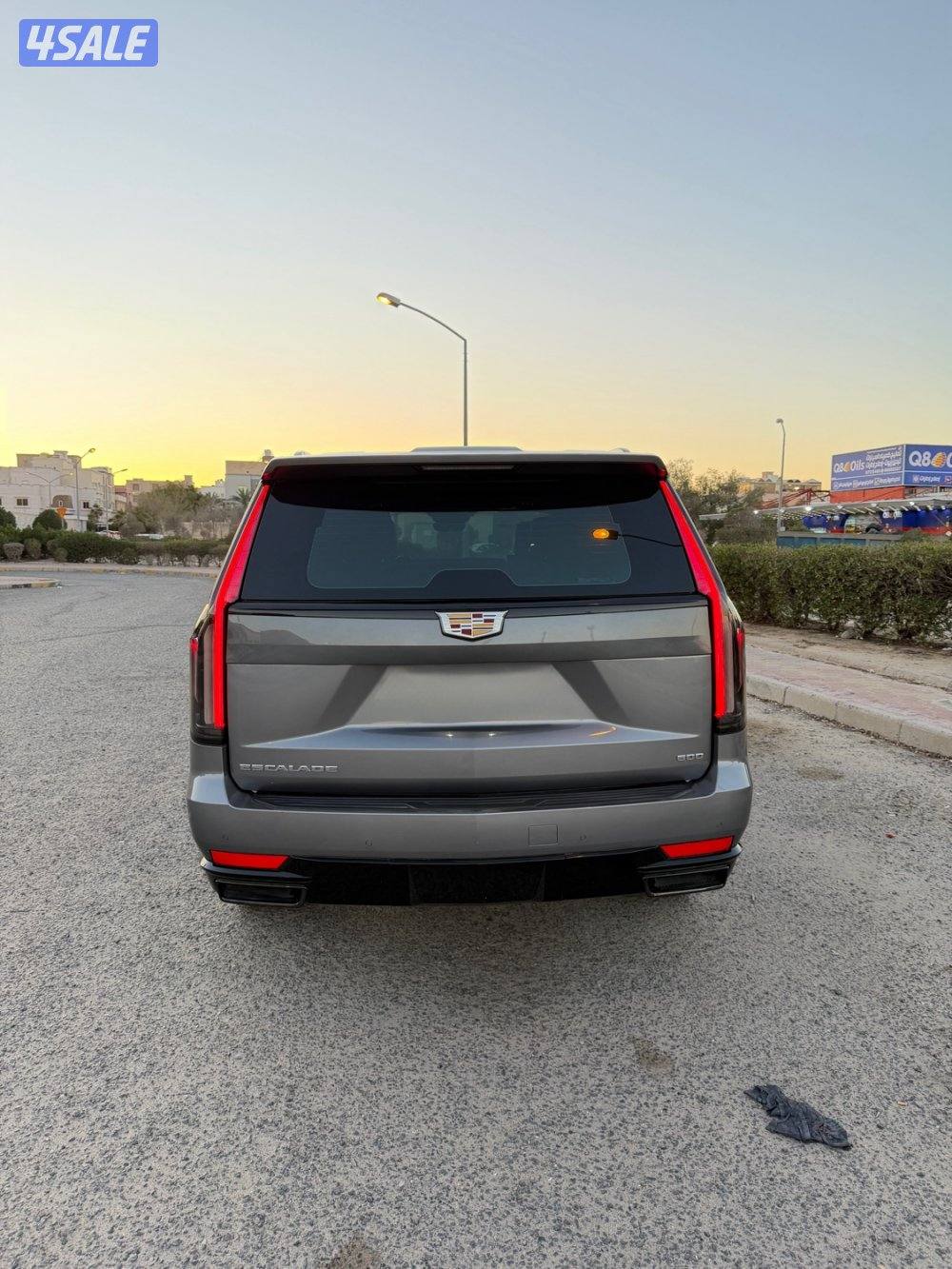 كاديلاك اسكاليد صبغ الوكالة 2022 تحت الكفالة صيانة مجانية4