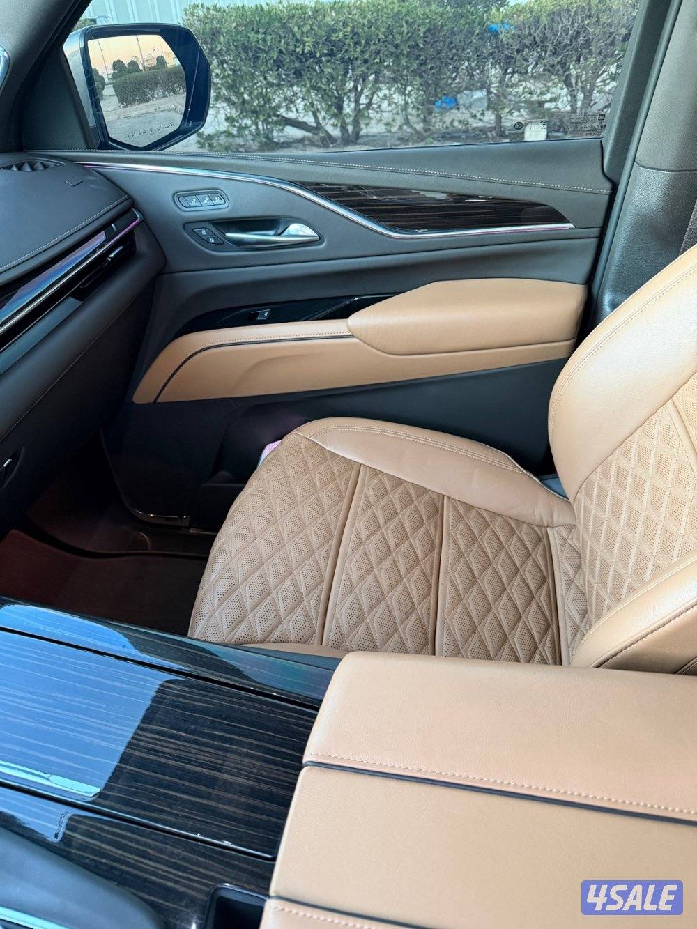 كاديلاك اسكاليد صبغ الوكالة 2022 تحت الكفالة صيانة مجانية13