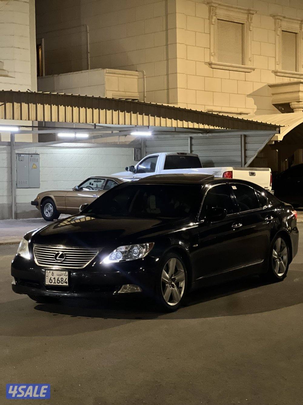 للبيع لكزس موديل20080