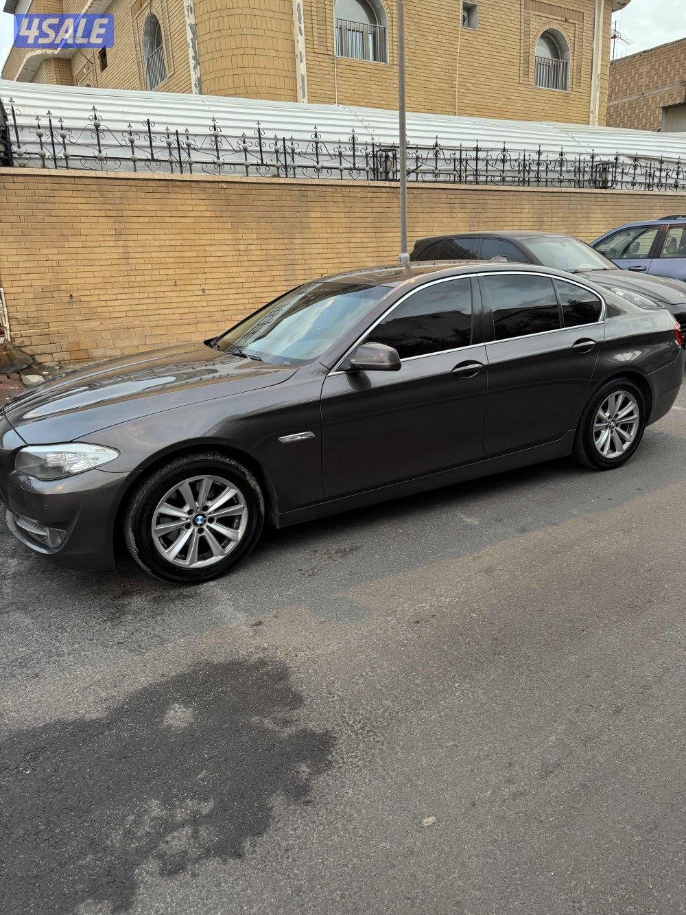 بي ام دبليو 520i0