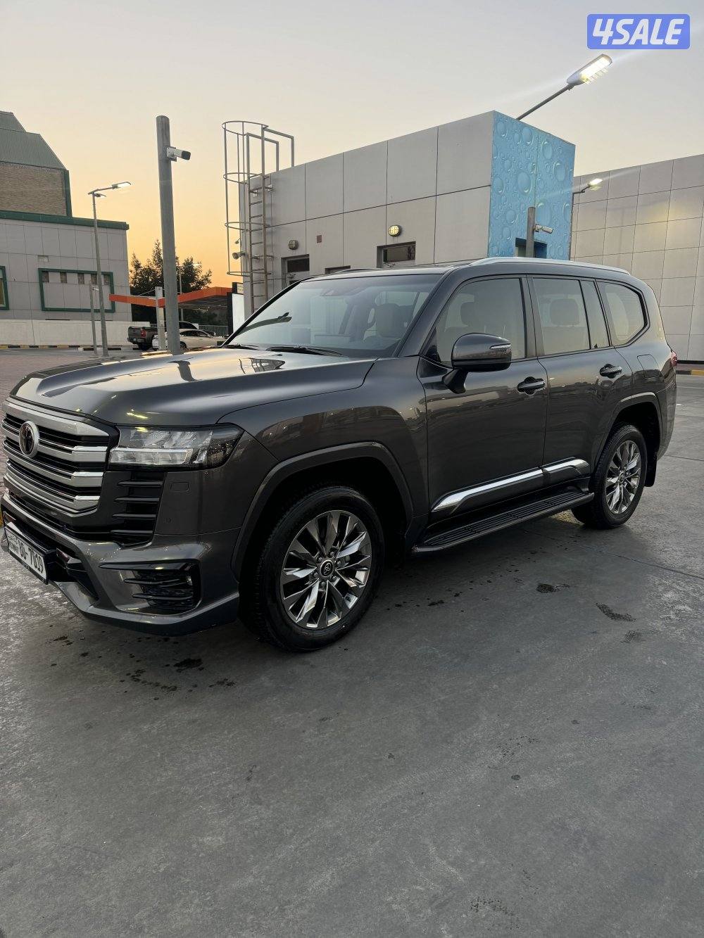 للبيع لاند كروزر ايرو اس تيربو ماشي ٣٨ الف فقط0