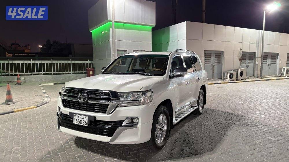 لاند كروز   gxr 2016   لون   صدفي   8 سلندر. من الداخل بيج.3