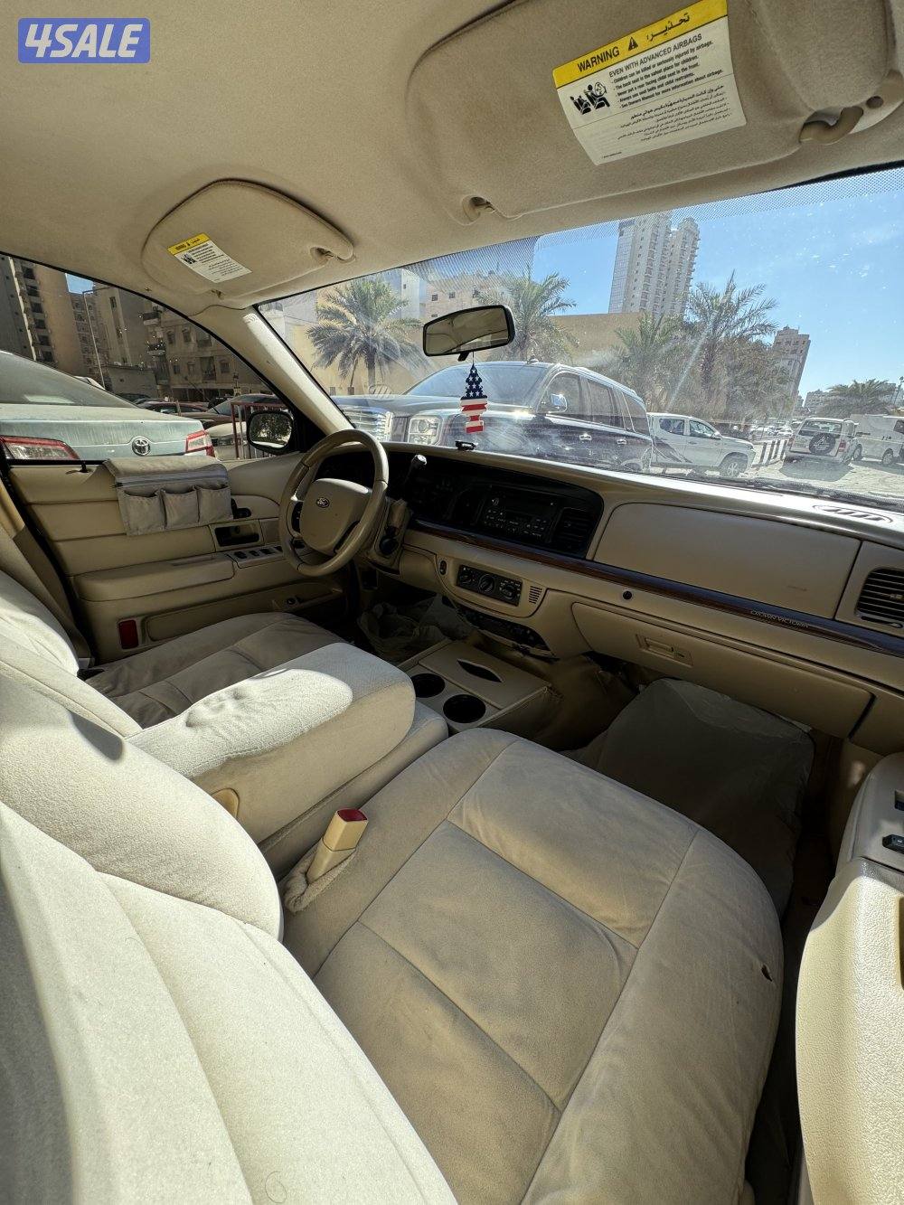 فورد فكتوريا ٢٠١٢2