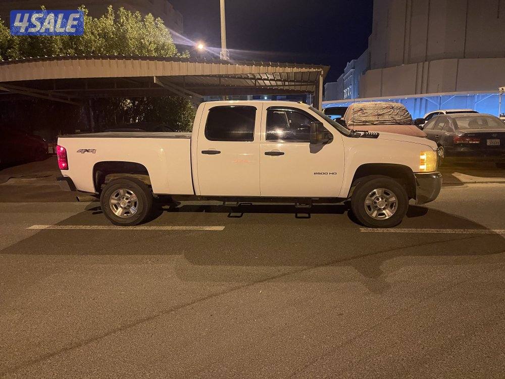 للبيع وانيت سلفرادو موديل 2010 أج دي دبل قير1