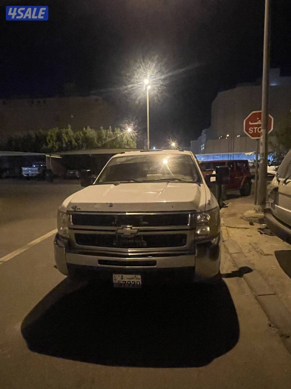 للبيع وانيت سلفرادو موديل 2010 أج دي دبل قير3