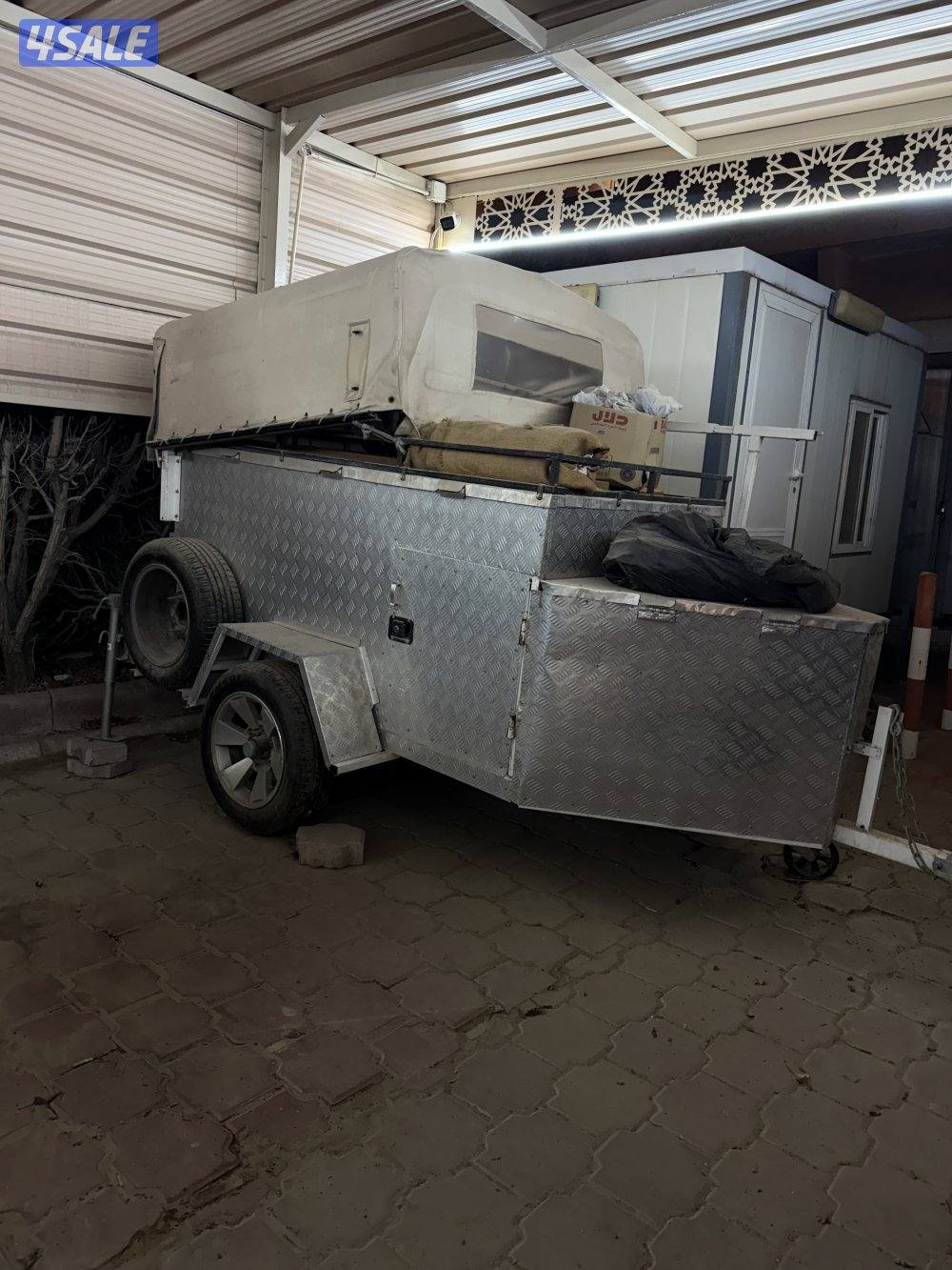 قلص مجهز ب الكامل شبه جديد لم يستخدم0