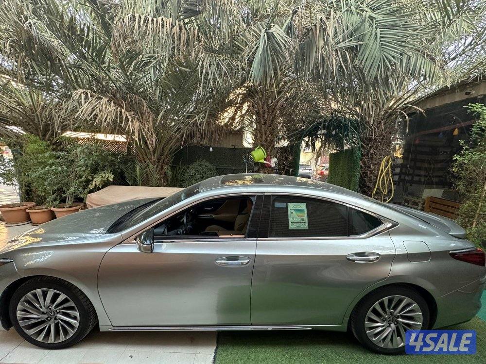 لكززس ES350 الفل 2021 ماشي 67 الف10