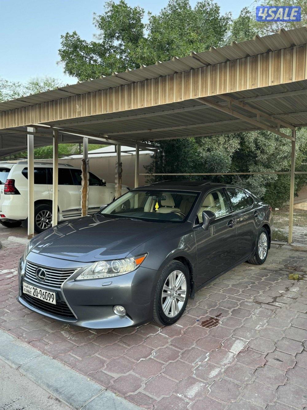 للبيع لكزس ES3503