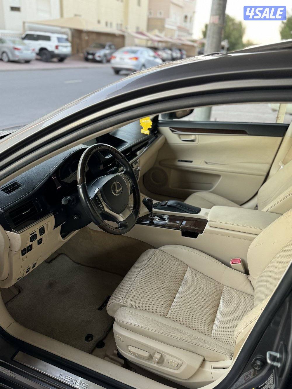 للبيع لكزس ES35012