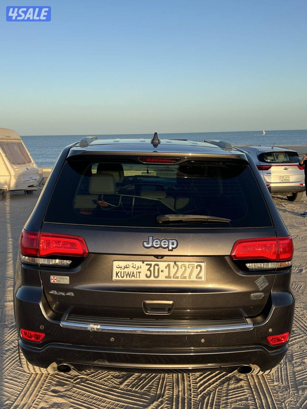 جيب جراند شيروكي Overland موديل 20141