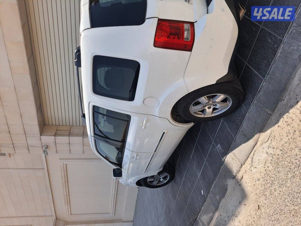 بايلوت بحالة جيده موديل 2013 لون ابيض كاميرا خلفيه سنسوارات15