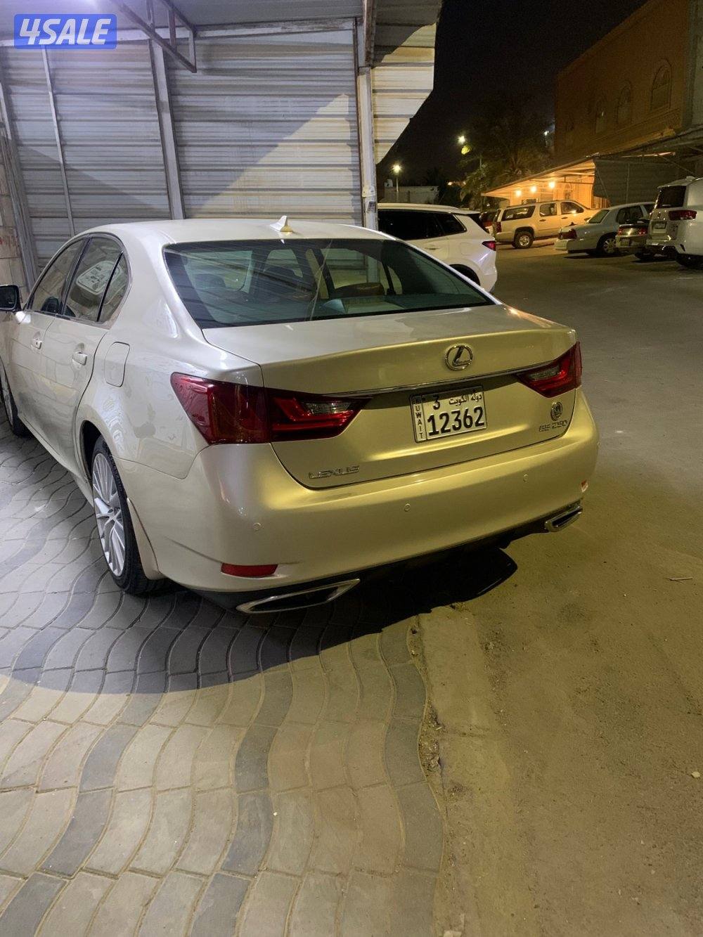 لكزس ٢٥٠ عداد ١٩٠ شرط الفحص مكينه قير كلها جيده يوجد فحص جديد0