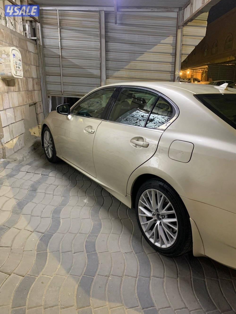 لكزس ٢٥٠ عداد ١٩٠ شرط الفحص مكينه قير كلها جيده يوجد فحص جديد1