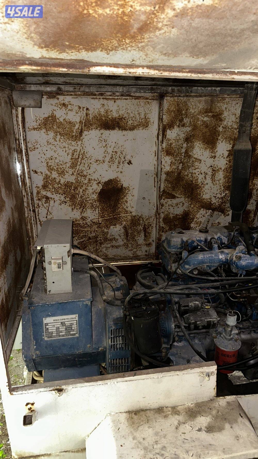 ماطور ديزل ماركة ثيرمو كنق المكينه الزرقاء4