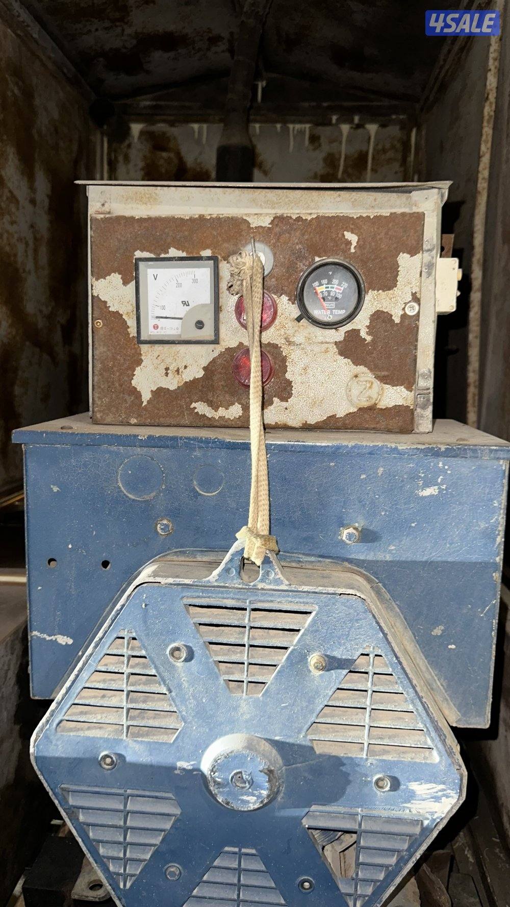 ماطور ديزل ماركة ثيرمو كنق المكينه الزرقاء5