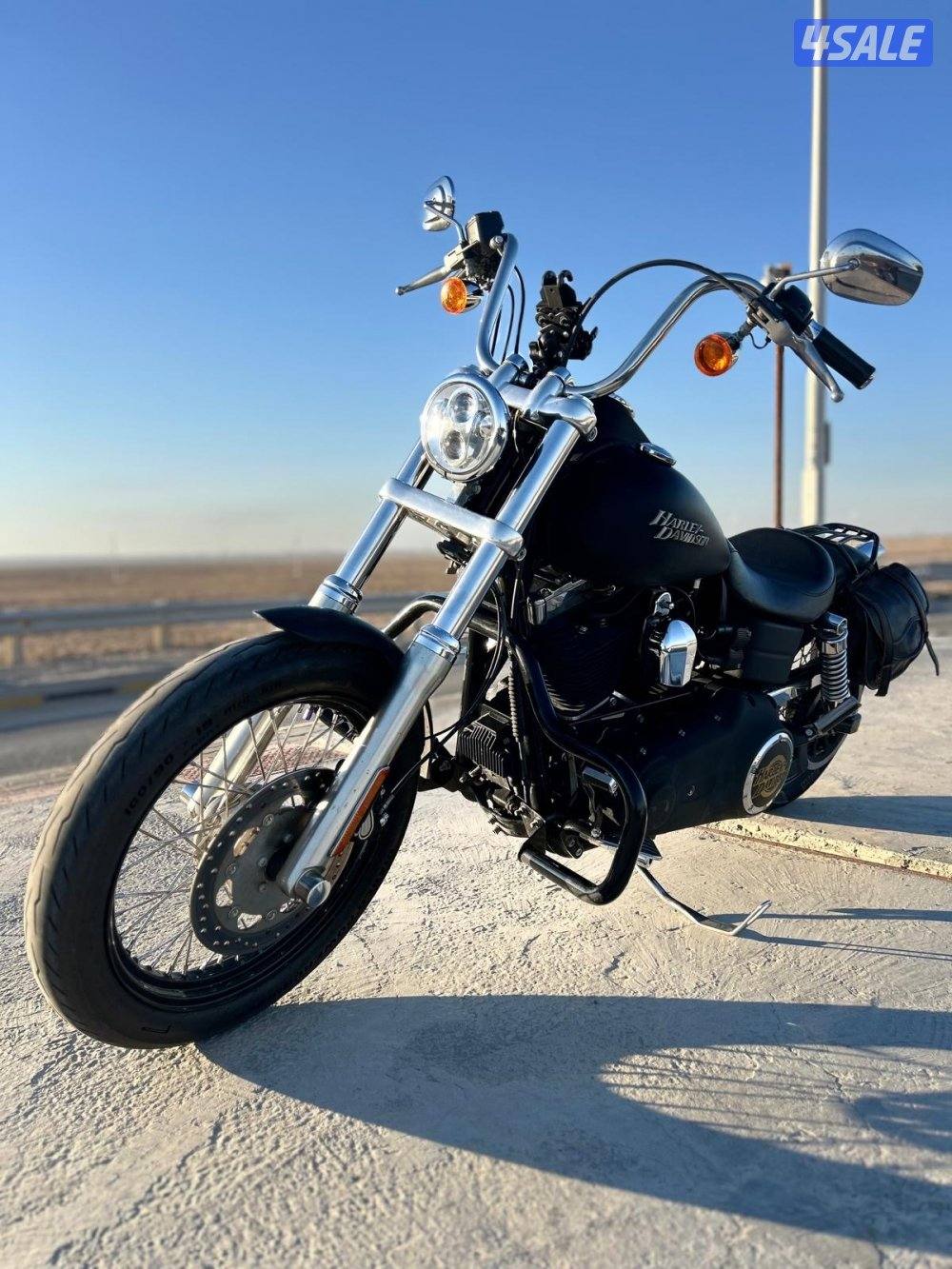 Harley Davidson street bob 20110