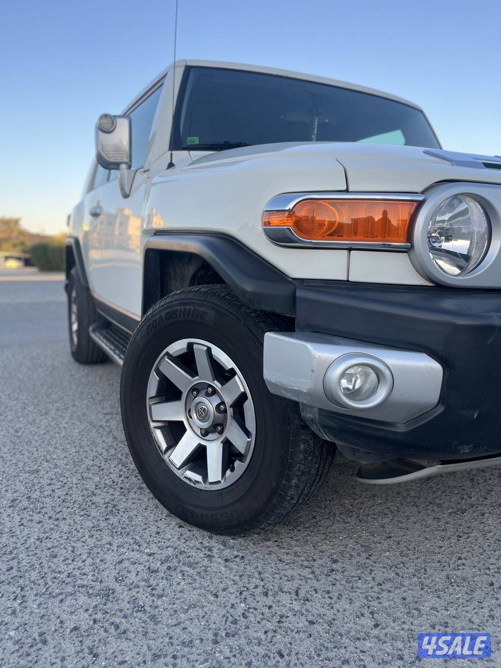 للبيع تويوتا أف جي كروزر موديل 20163