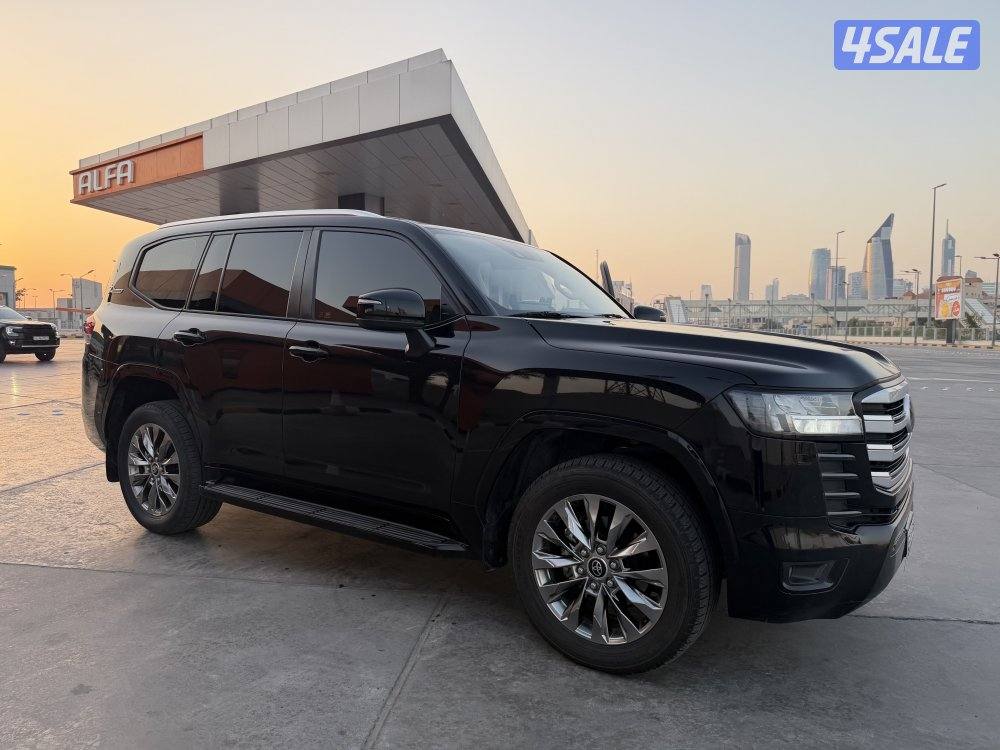 لاندكروز ايرو 2022 ماشي 412