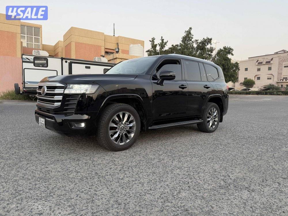 لاندكروز ايرو 2022 ماشي 413