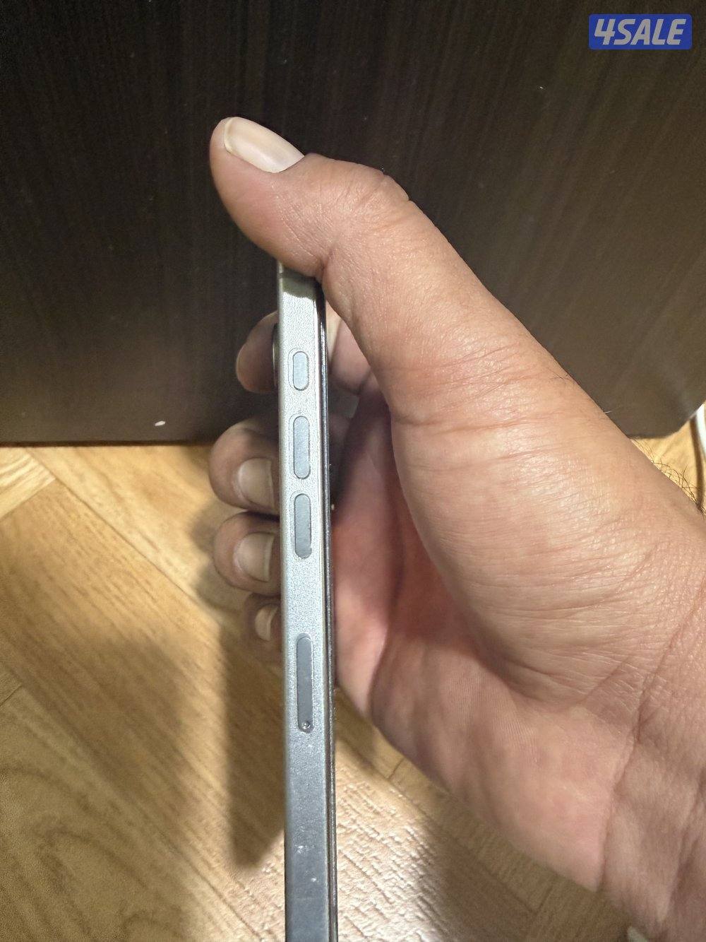 Iphone 16 pro 512 gb in neat and clean condition with 91 bettery healt0