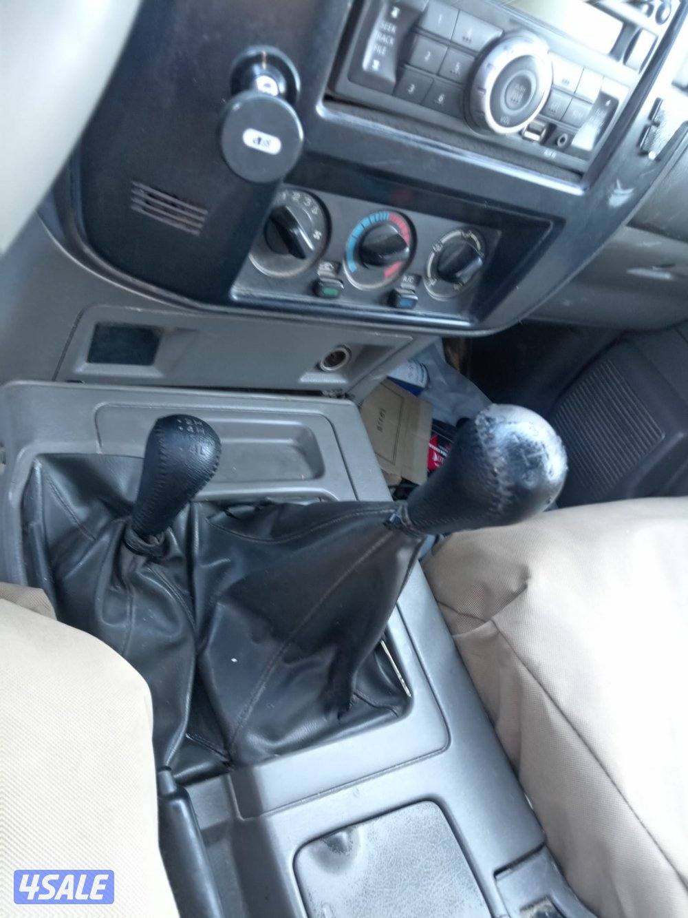 وانيت نيسان سفاري4