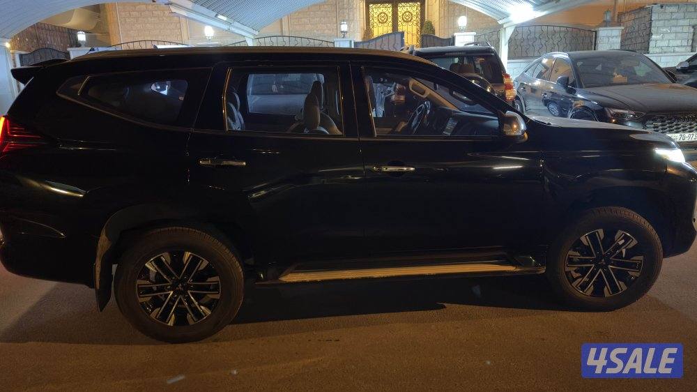 للبيع موتسبيشي مونتيرو سبورت 20224