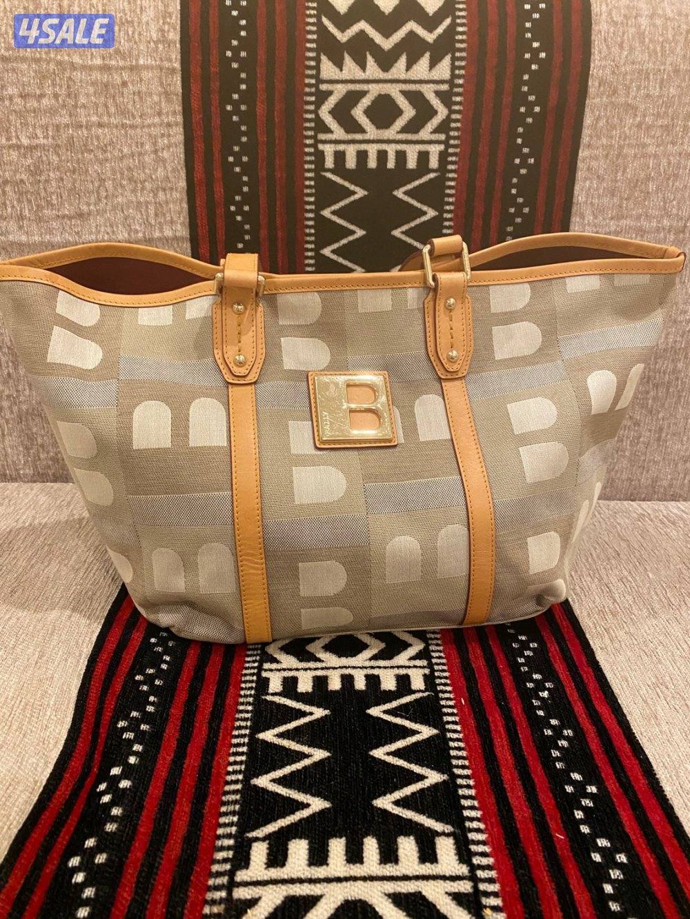 حقيبه نساإيه ماركه بالي0