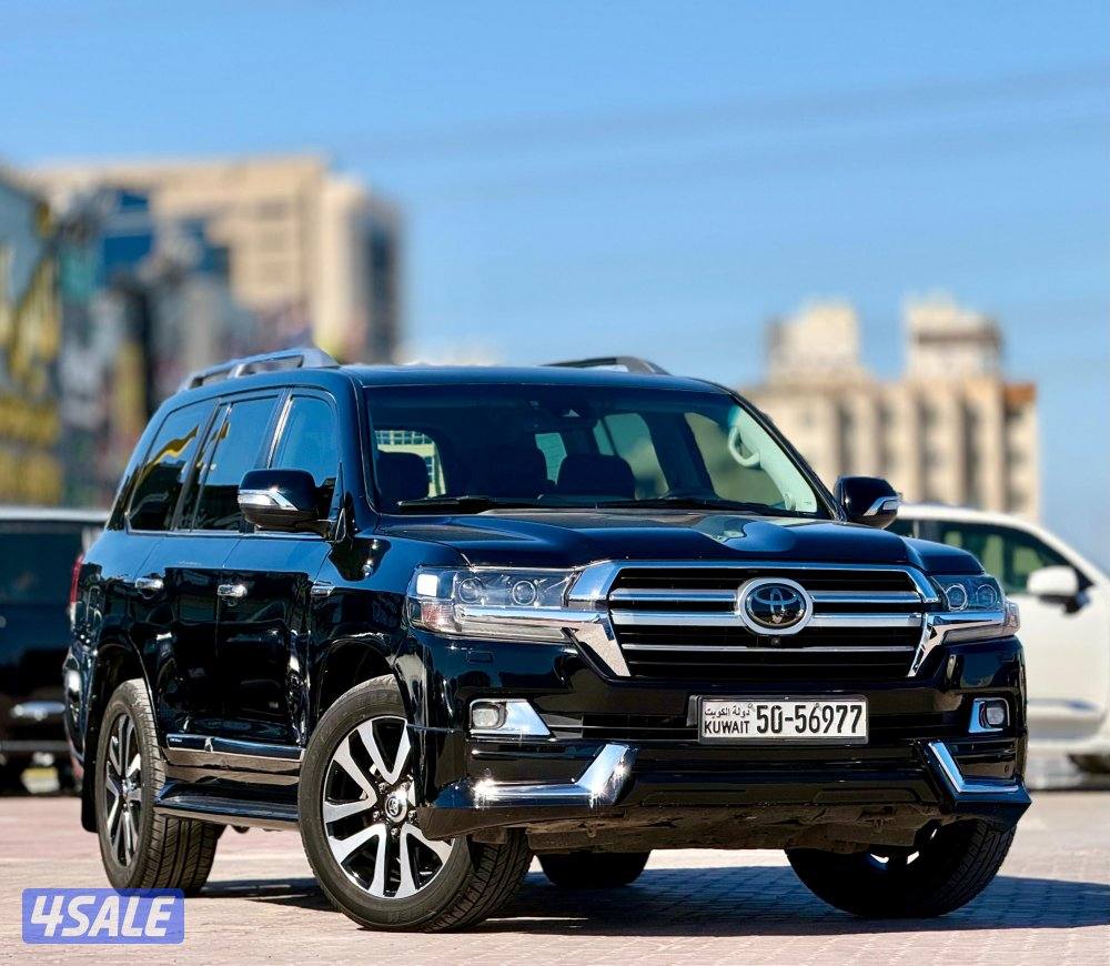 لاندكروزر VXR موديل 2018 وارد الساير1