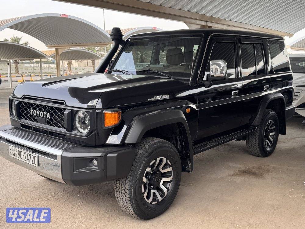 2025 اسود بحالة الوكالة يوجد اضافات4