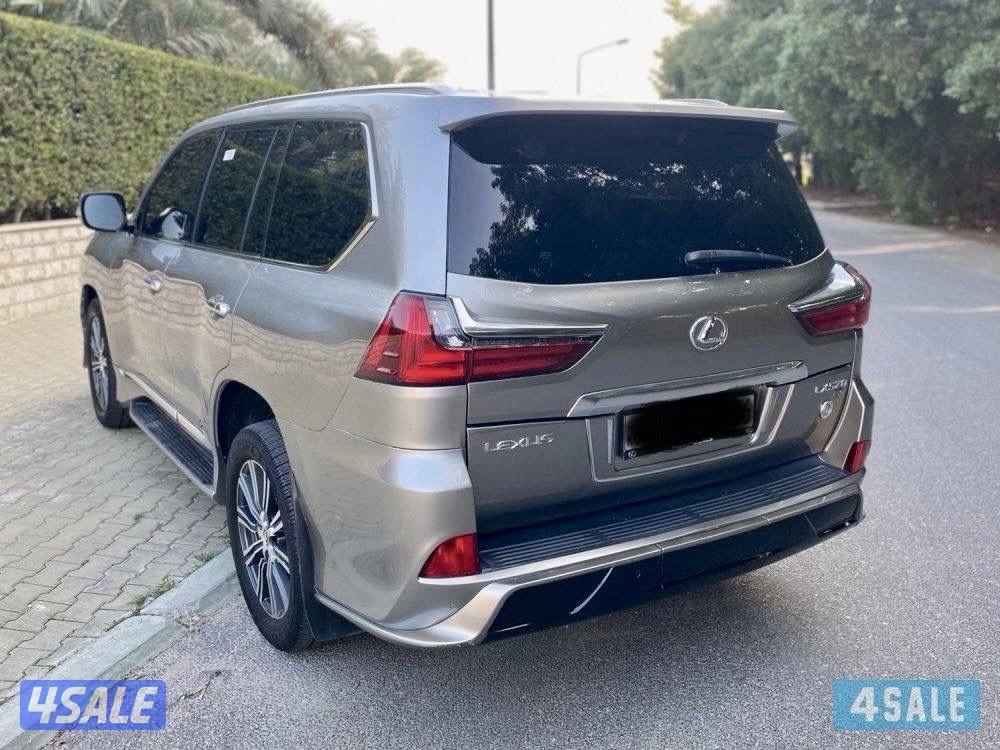 للبيع جيب لكزس 2016 الدرجة الثانية السياره استعمال شخصي ونظيفه الرجاء3