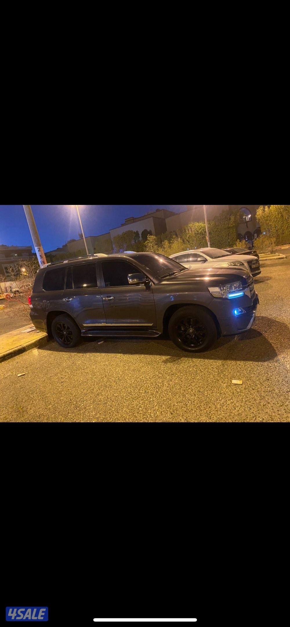 مالك اول من الوكالة Gxr  مخمل كامل المواصفات موتر نظيف خالي من الحوادث2