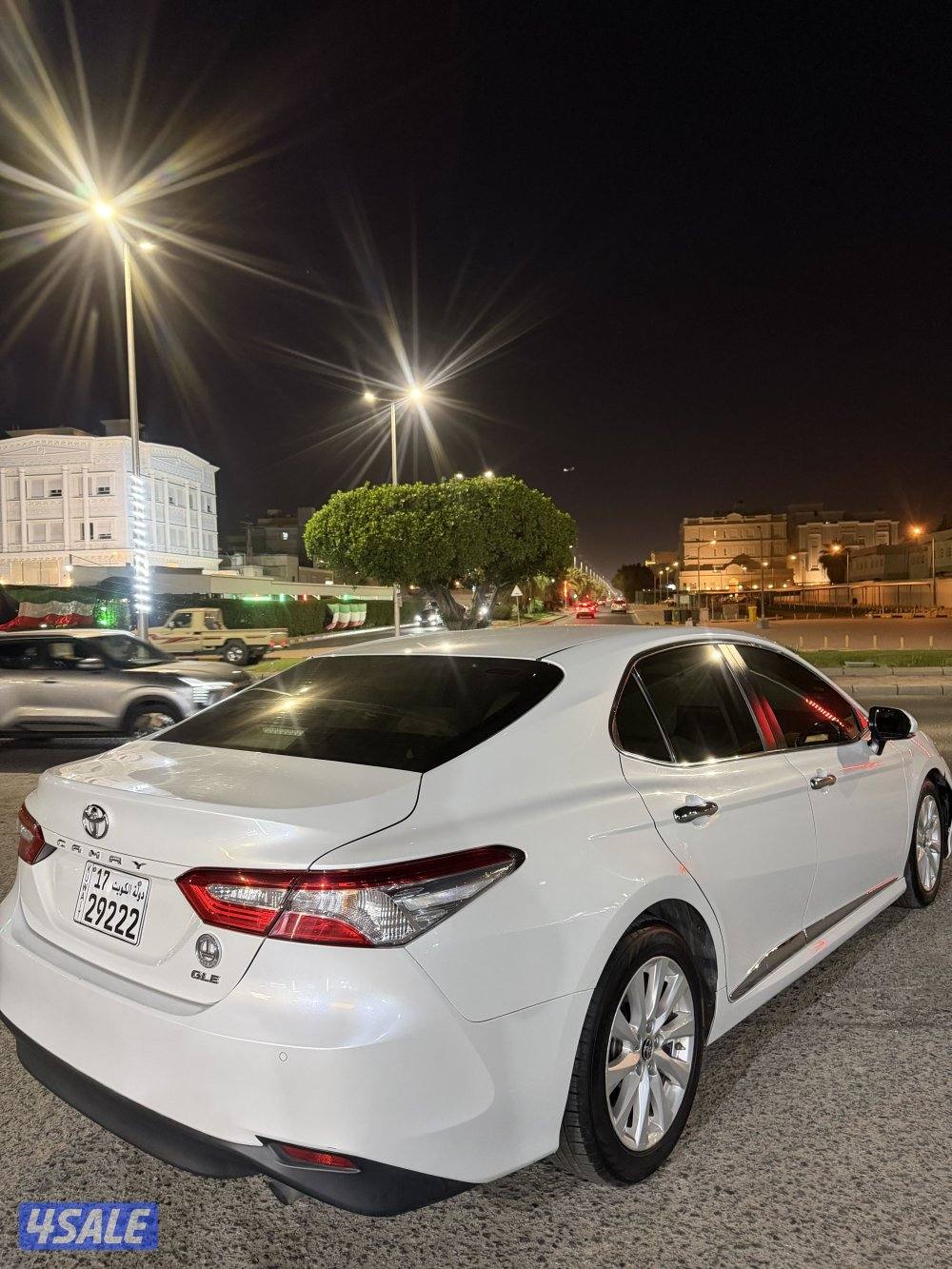 للبيع كامري ٢٠٢٠ gle0