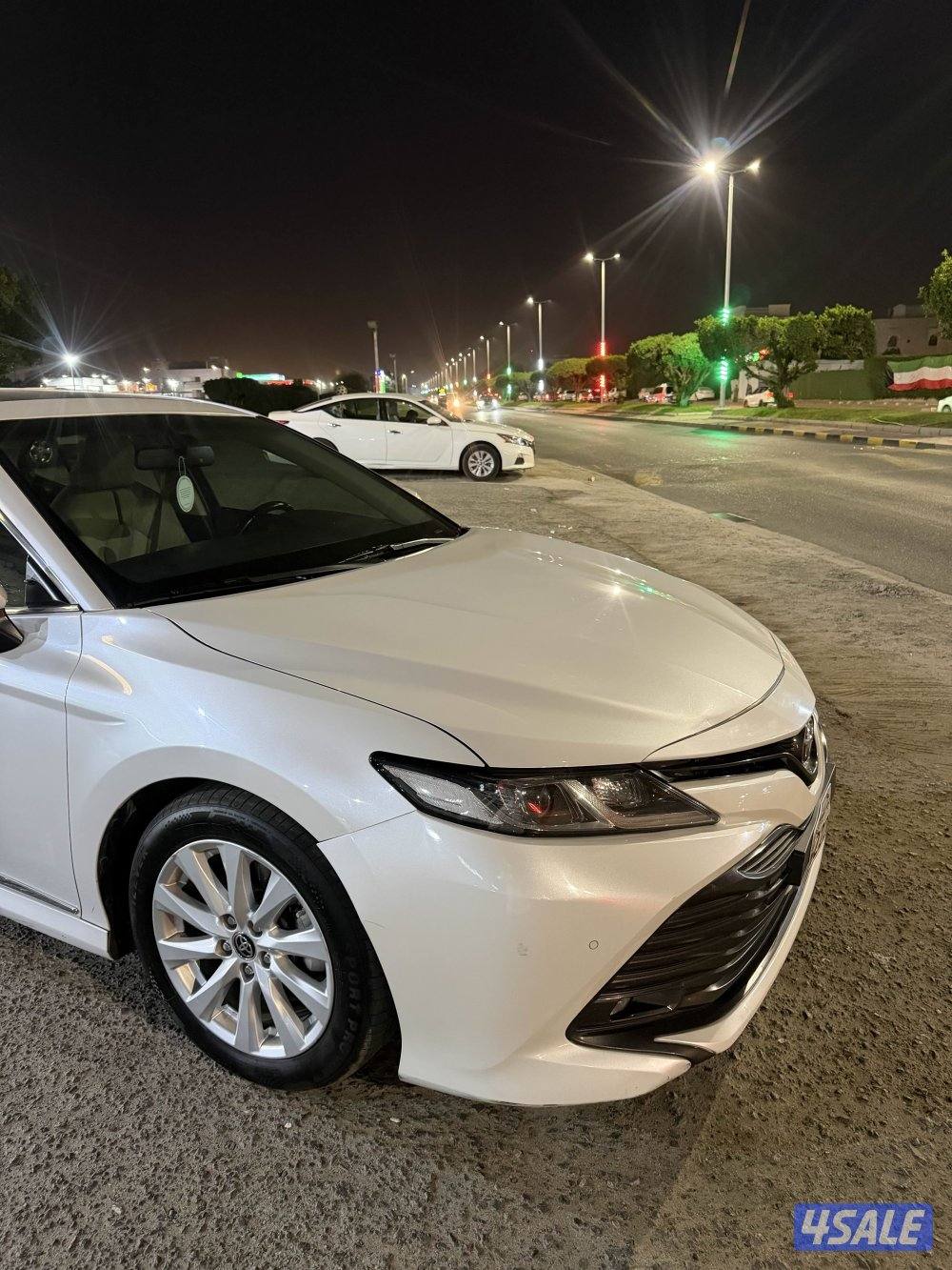 للبيع كامري ٢٠٢٠ gle2
