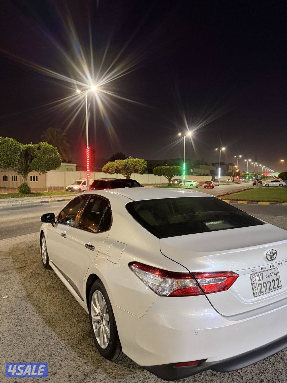 للبيع كامري ٢٠٢٠ gle4