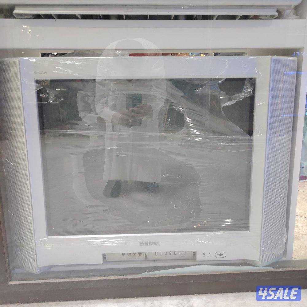 مطلووووب تلفزيون قديم مثل الي بالصورة ابي تلفزيونات مقاس 29 بوصه باناس3