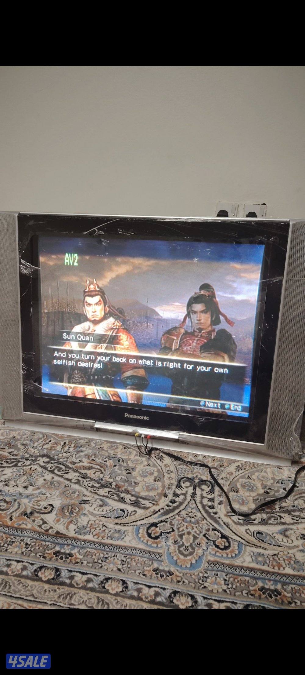 مطلووووب تلفزيون قديم مثل الي بالصورة ابي تلفزيونات مقاس 29 بوصه باناس5