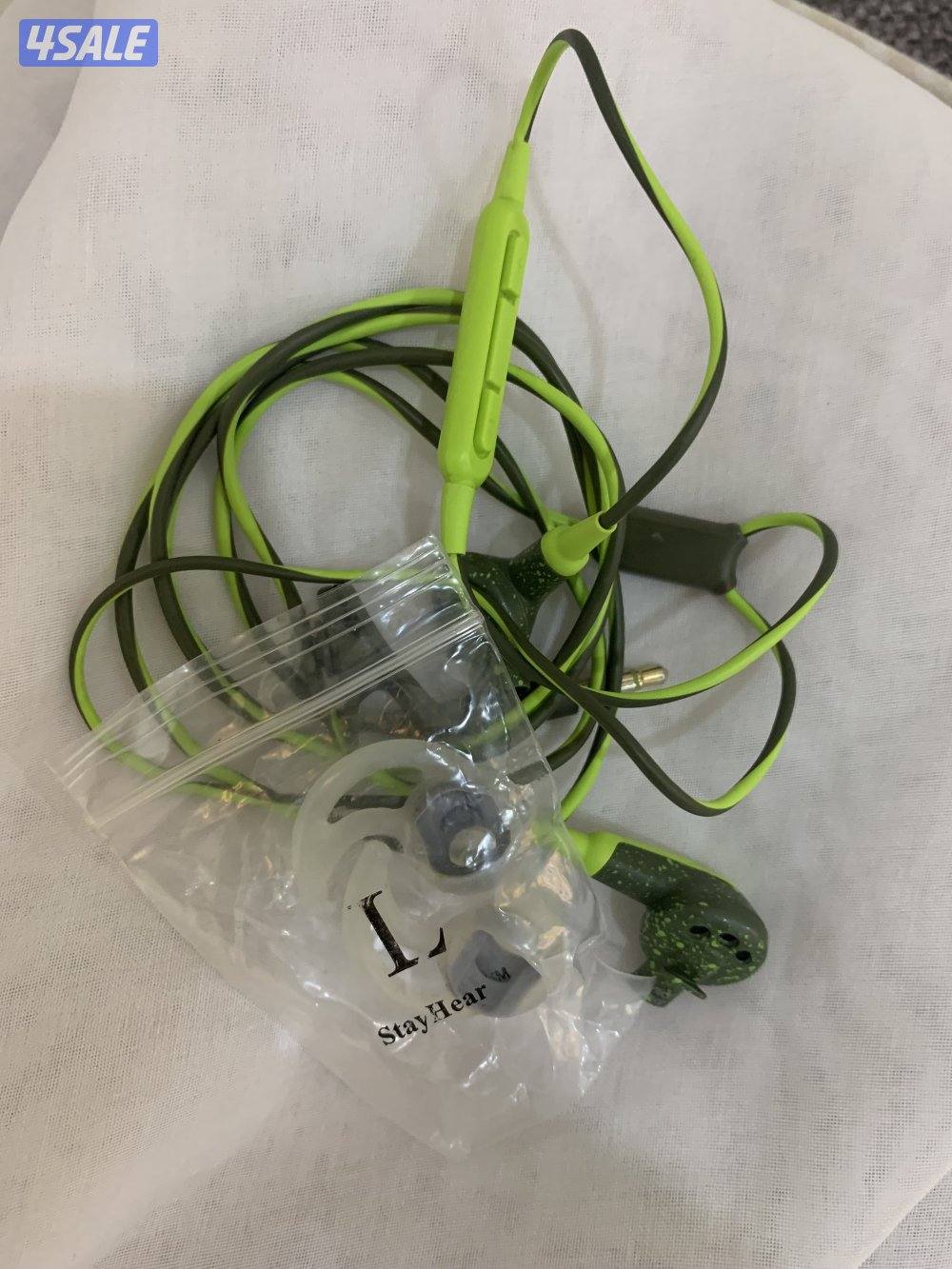 للبيع سماعة اصلية بوز شرط الصوت صافي معه واير التحويلة2
