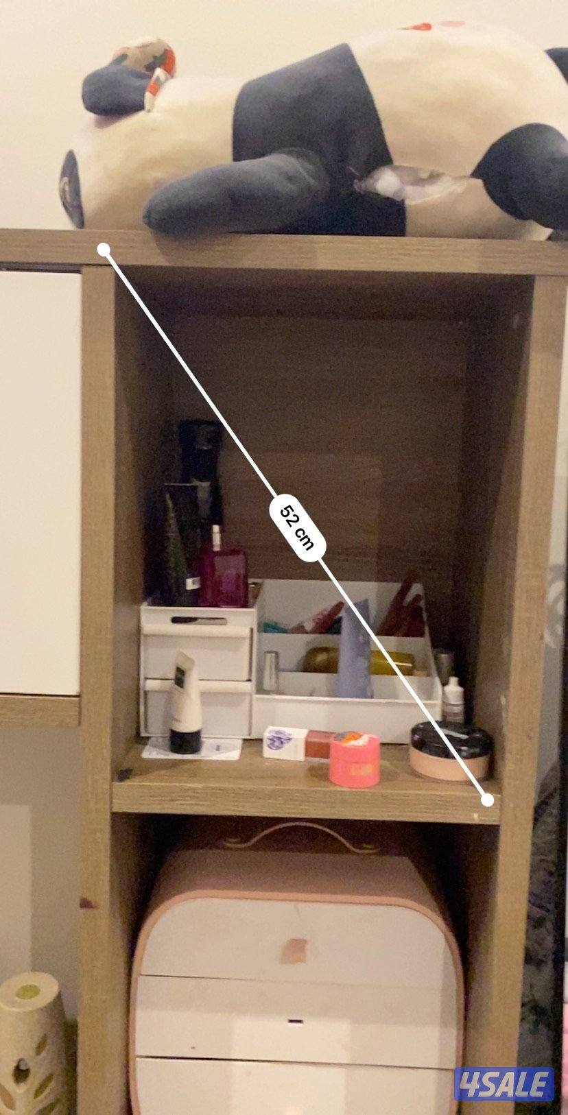 Brown and white desk4