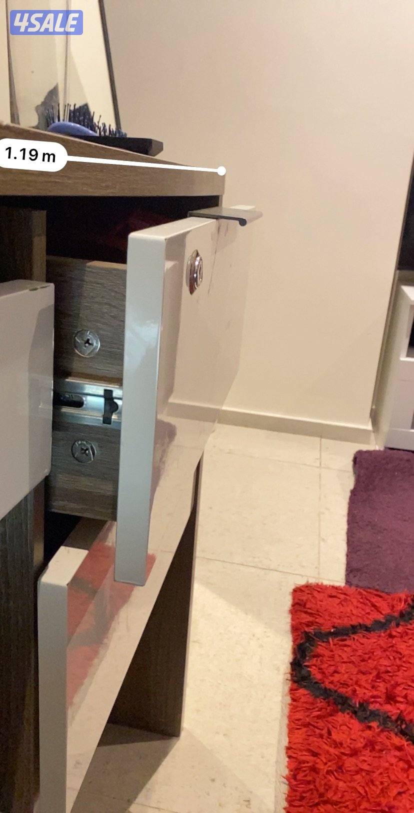 Brown and white desk9