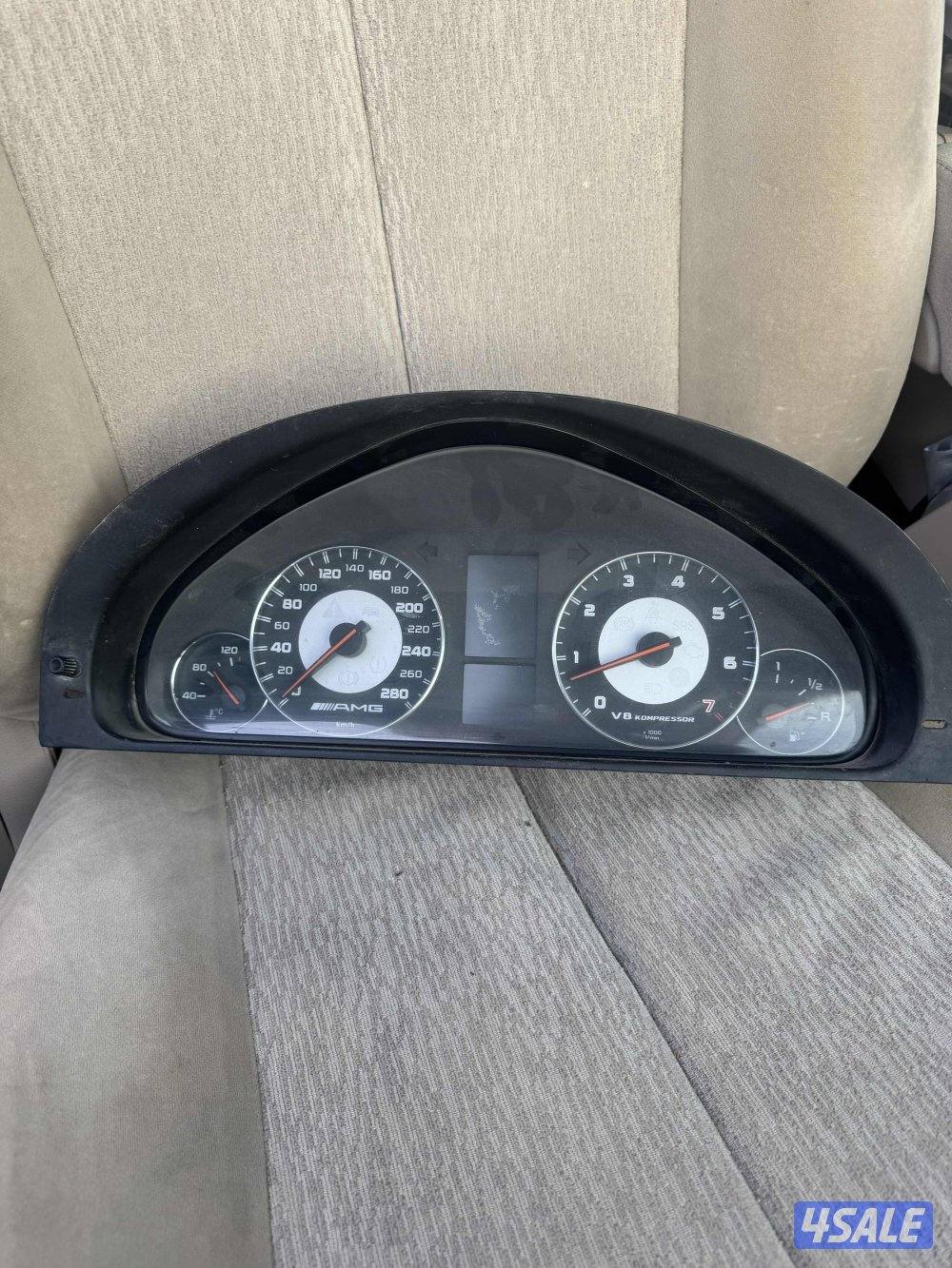 اغراض مرسيدس جي كلاس4