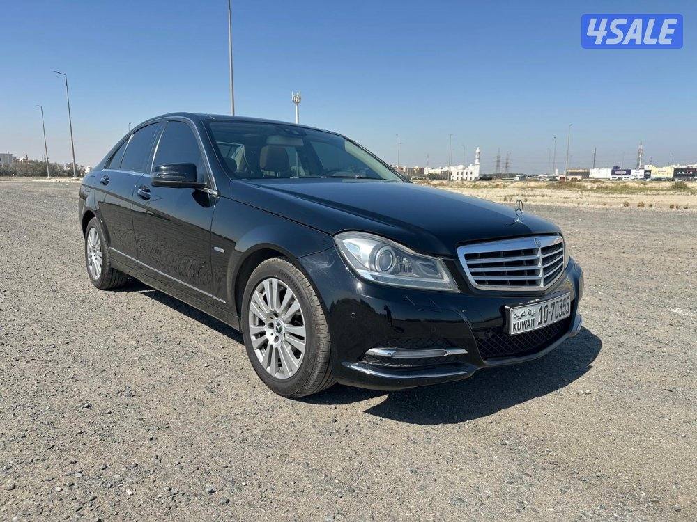 مرسيدس C 250 AMG موديل ٢٠١٢ بحالة فائقة النظافة0