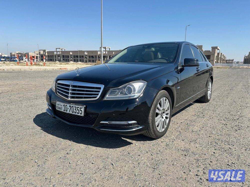 مرسيدس C 250 AMG موديل ٢٠١٢ بحالة فائقة النظافة4